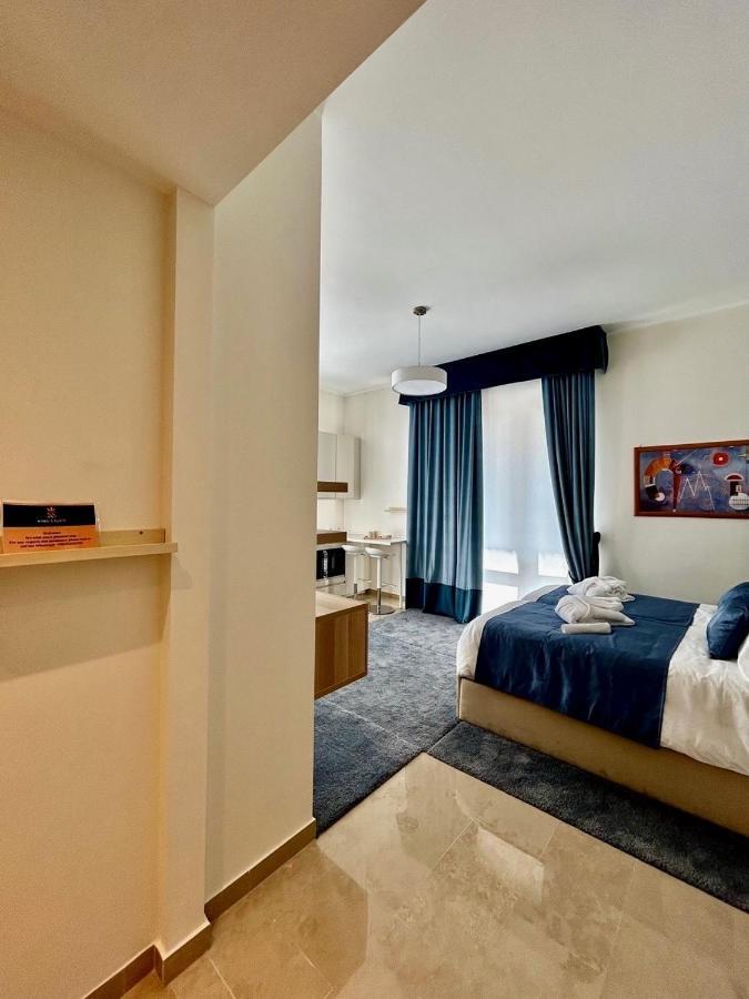 King's - Quiet And Refined In The Heart Of *