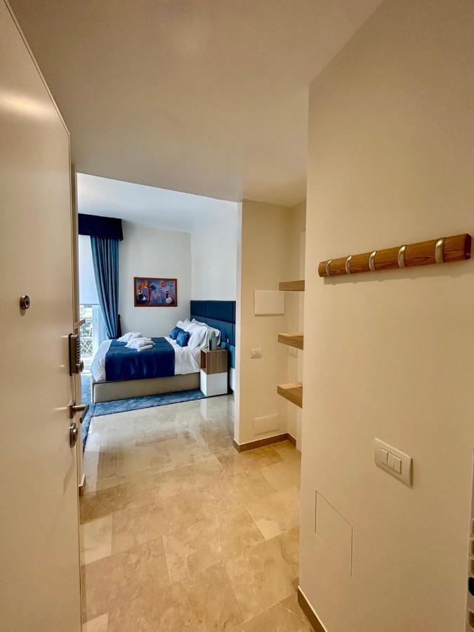King's - Quiet And Refined In The Heart Of Appartamento *